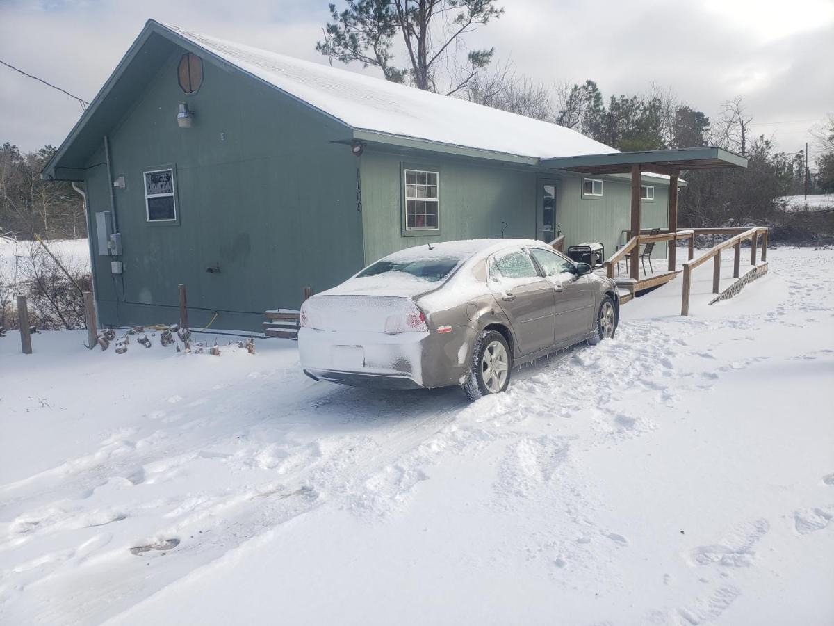 Tesla'S Lake Escape Onalaska Exteriör bild