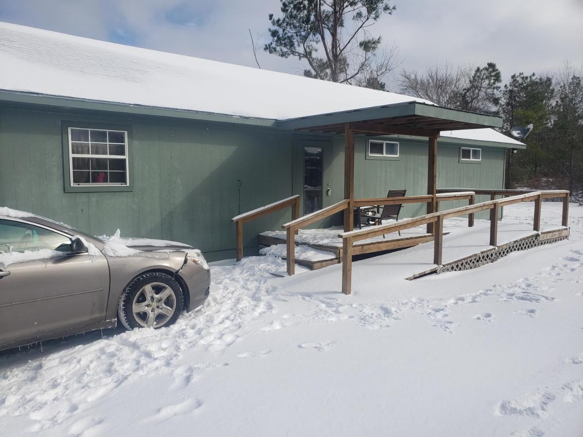 Tesla'S Lake Escape Onalaska Exteriör bild